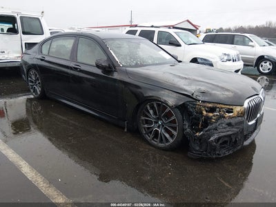 BMW 750 2022
