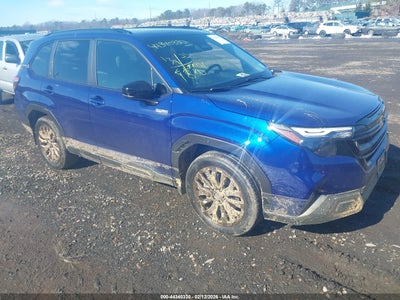 SUBARU FORESTER 2025