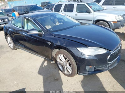 TESLA MODEL S 2015