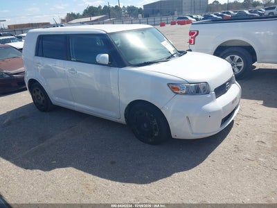 SCION XB 2009