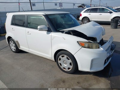 SCION XB 2014