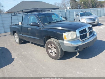 DODGE DAKOTA 2005