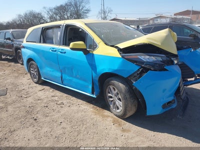 TOYOTA SIENNA 2021