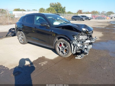 ALFA ROMEO STELVIO 2023
