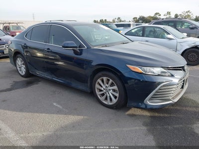 TOYOTA CAMRY 2021