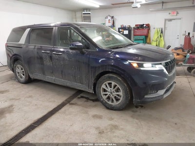 KIA CARNIVAL MPV 2024