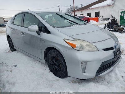 TOYOTA PRIUS 2013
