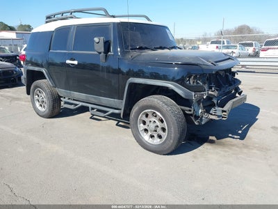 TOYOTA FJ CRUISER 2013
