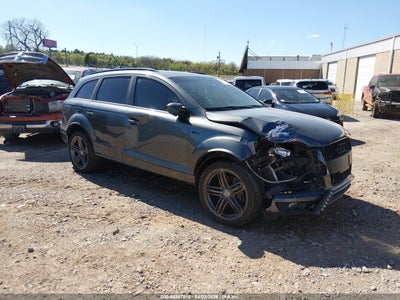 AUDI Q7 2015