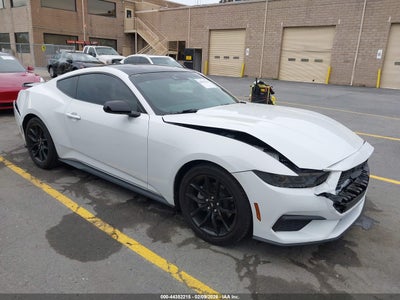 FORD MUSTANG 2025