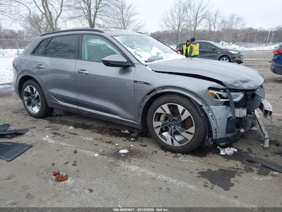 AUDI E-TRON 2021
