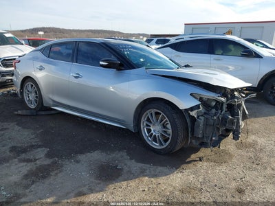 NISSAN MAXIMA 2016