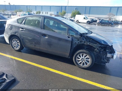 TOYOTA PRIUS PLUG-IN 2014