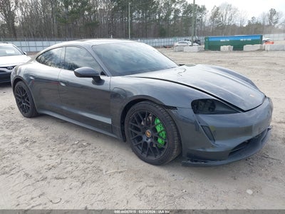 PORSCHE TAYCAN 2021