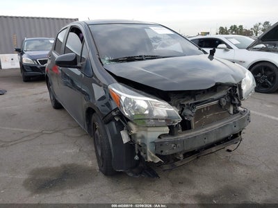 TOYOTA YARIS 2015
