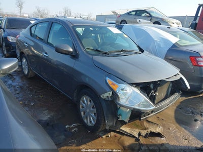 NISSAN VERSA 2017
