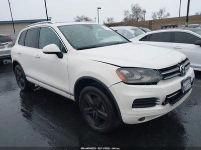 VOLKSWAGEN TOUAREG 2011