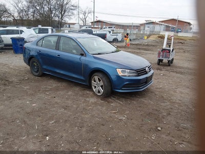 VOLKSWAGEN JETTA 2016