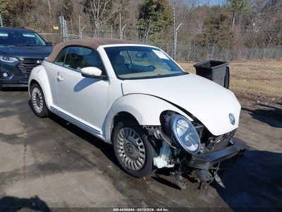 VOLKSWAGEN BEETLE 2013