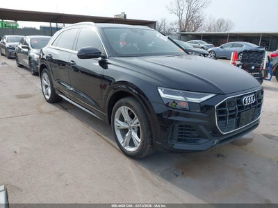 AUDI Q8 2020