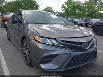TOYOTA CAMRY 2019