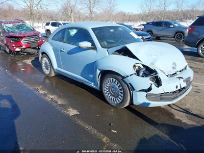 VOLKSWAGEN BEETLE 2014