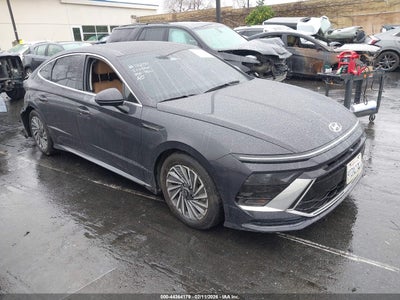 HYUNDAI SONATA HYBRID 2025