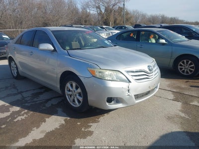TOYOTA CAMRY 2011