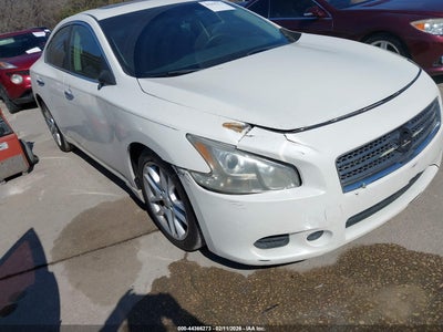 NISSAN MAXIMA 2011