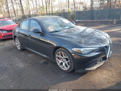 ALFA ROMEO GIULIA 2023