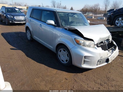 SCION XB 2011