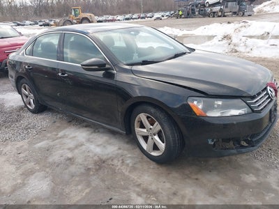 VOLKSWAGEN PASSAT 2012