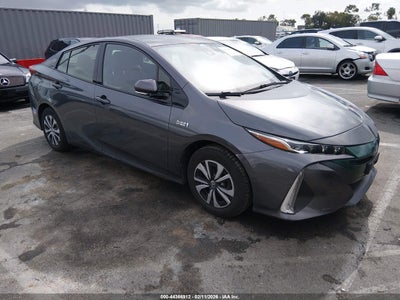 TOYOTA PRIUS PRIME 2019