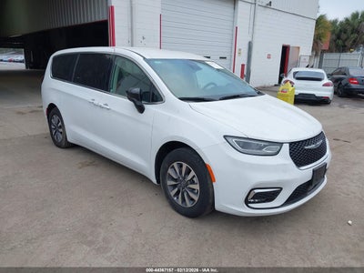 CHRYSLER PACIFICA HYBRID 2024