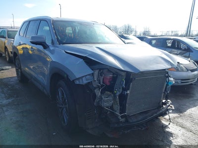 TOYOTA GRAND HIGHLANDER 2025