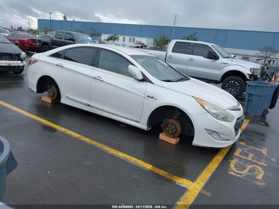HYUNDAI SONATA HYBRID 2013
