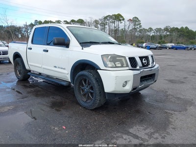 NISSAN TITAN 2015