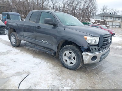 TOYOTA TUNDRA 2013