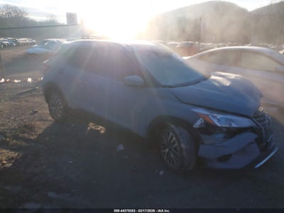 NISSAN KICKS 2024