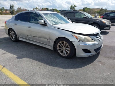 HYUNDAI GENESIS 2013