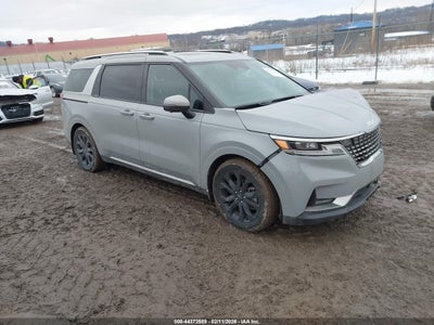 KIA CARNIVAL MPV 2024