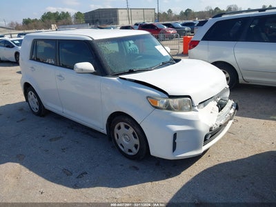 SCION XB 2012
