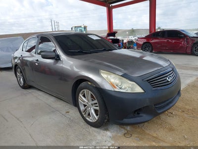 INFINITI G37 2013