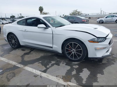 FORD MUSTANG 2020