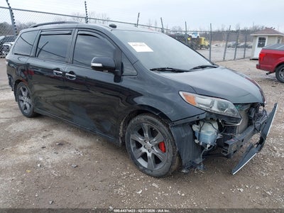 TOYOTA SIENNA 2015
