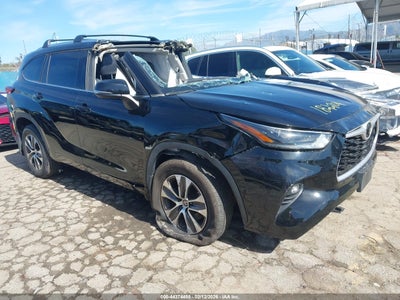 TOYOTA HIGHLANDER 2021