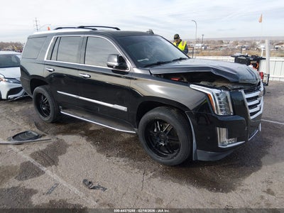 CADILLAC ESCALADE 2017