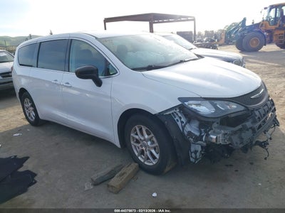 CHRYSLER VOYAGER 2024