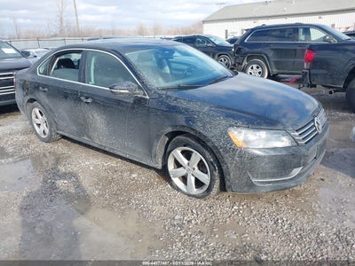 VOLKSWAGEN PASSAT 2012