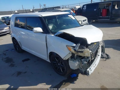 SCION XB 2011